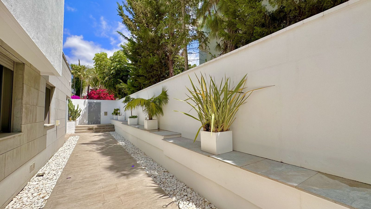 151fa65fabb9b95c0d3c77fb1f73a2bc - 58