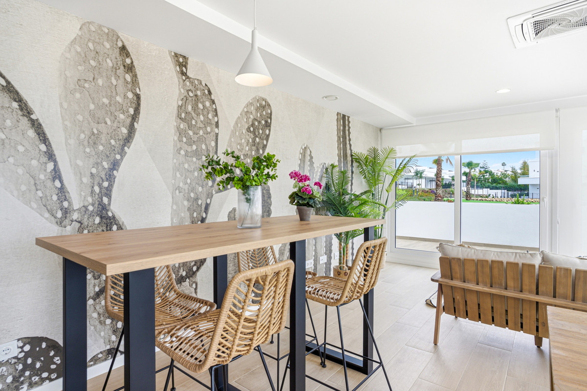 1531393a59b0887575c1ce7cad4a8085 - 25