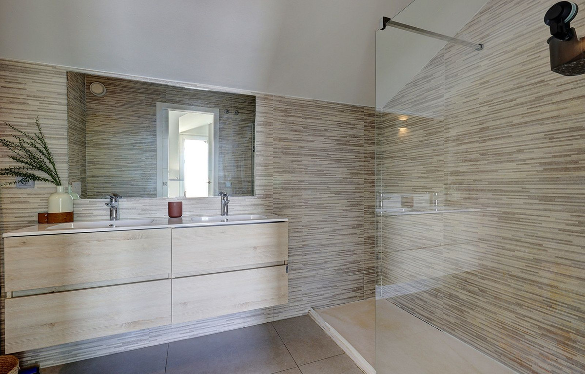 15455f762ab7deafad4b27f7db602923 - 40