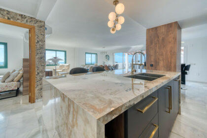 15bd668bb046749d1f746a4b840a5f78 - 19