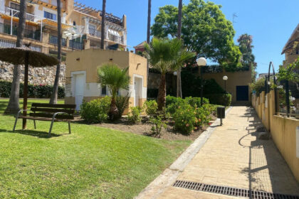 15c2390f4eb91ed6980bdf9f248ce3c3 - 30