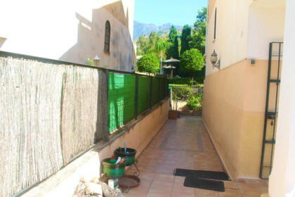 15c2390f4eb91ed6980bdf9f248ce3c3 - 52