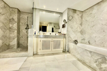 16cb432d9ec612d406571b466ec509bb - 17