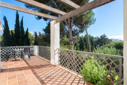 16d431aa78680a50c9c4fb12abc85012 - 17