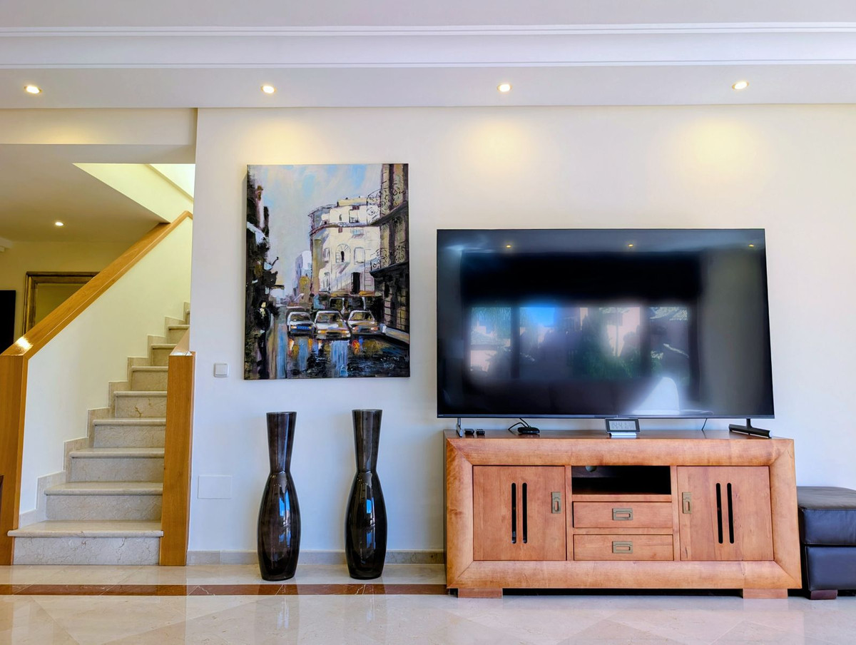 174c562c59cc9022683c4c081b49314c - 10