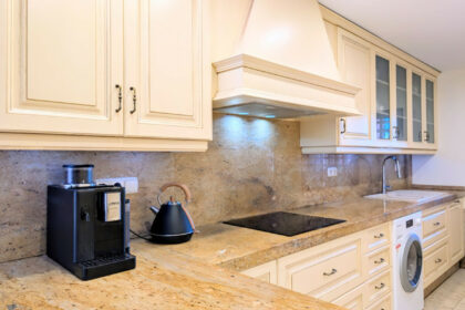 174c562c59cc9022683c4c081b49314c - 18