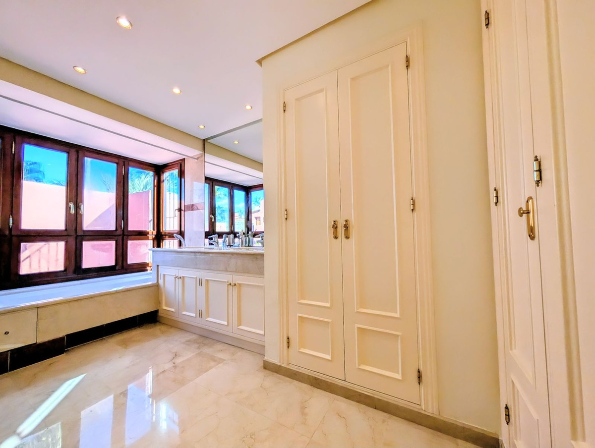 174c562c59cc9022683c4c081b49314c - 29