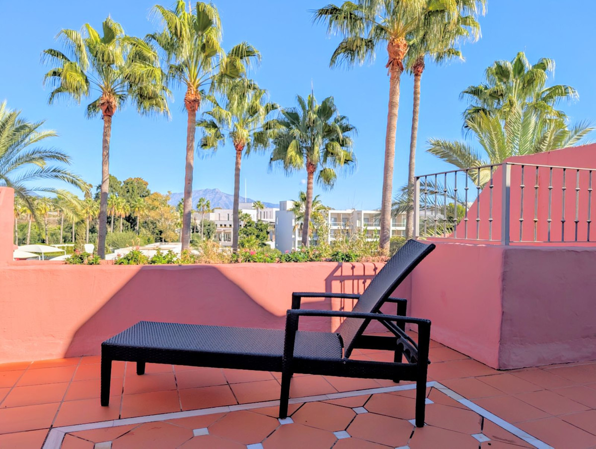 174c562c59cc9022683c4c081b49314c - 32