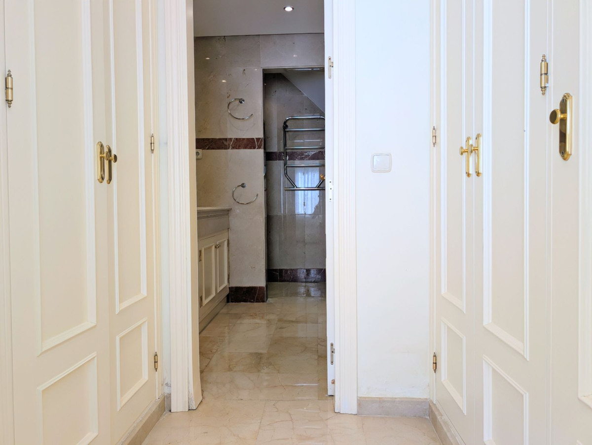 174c562c59cc9022683c4c081b49314c - 38