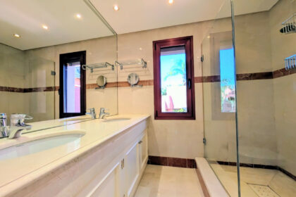 174c562c59cc9022683c4c081b49314c - 43