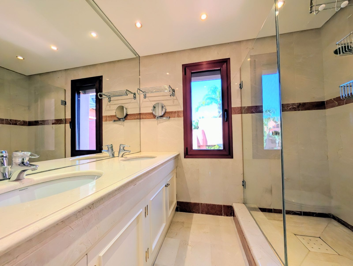 174c562c59cc9022683c4c081b49314c - 43