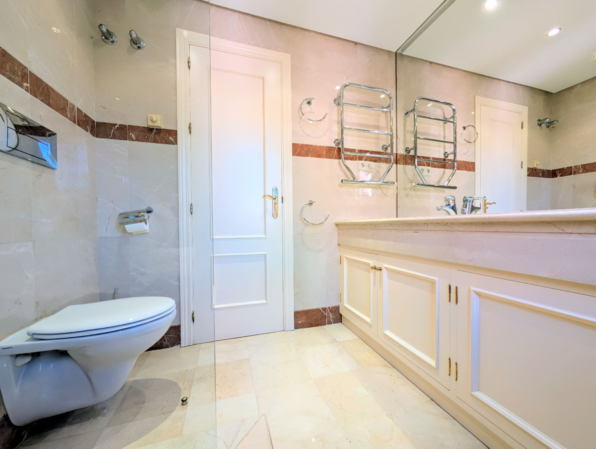 174c562c59cc9022683c4c081b49314c - 44