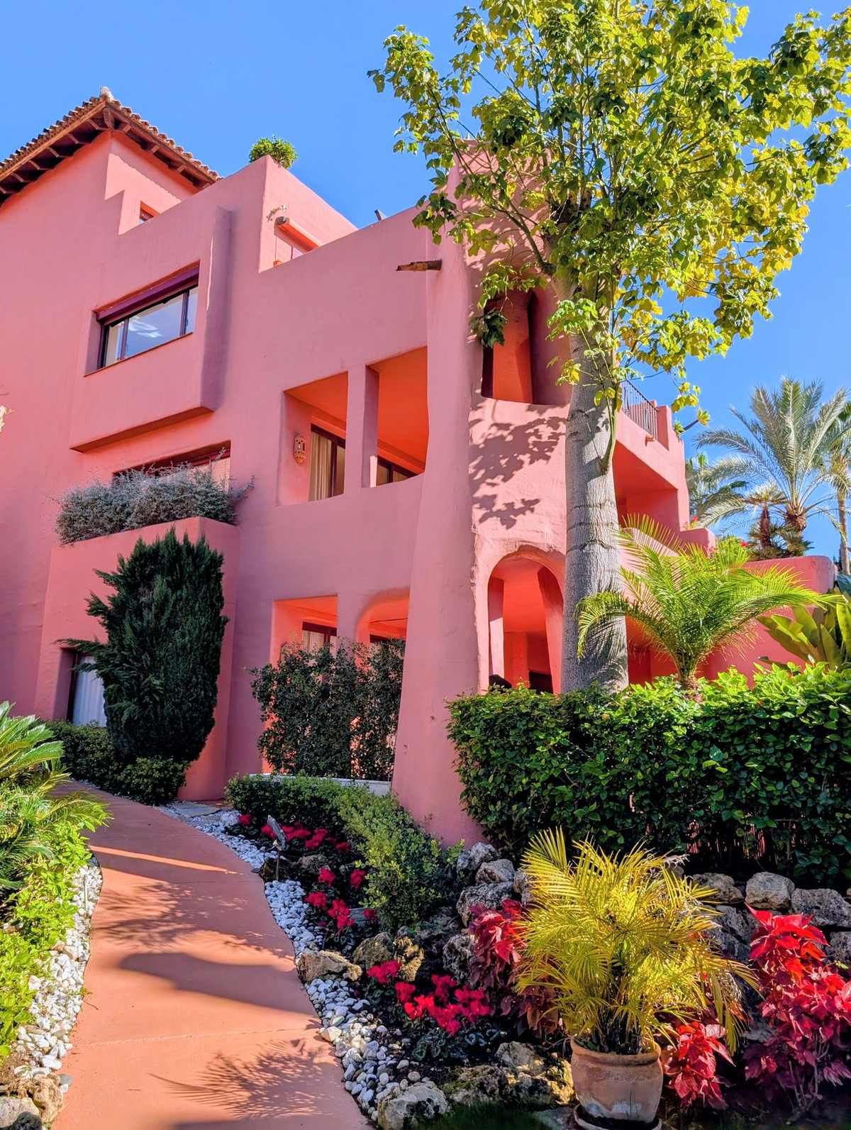 174c562c59cc9022683c4c081b49314c - 6