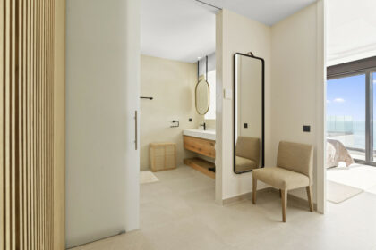 176e3860119c48ac593c8240f4659232 - 20