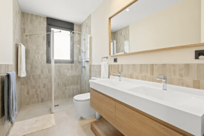 176e3860119c48ac593c8240f4659232 - 22