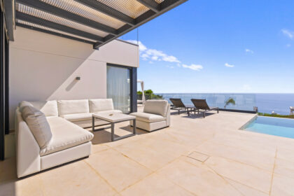 176e3860119c48ac593c8240f4659232 - 25