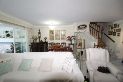 17db8b6e269359adb4c635eff0de9d2a - 16