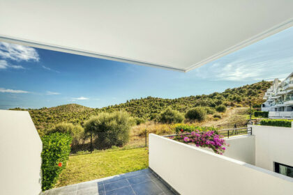 185b059e011778a664ec8b641059ebd8 - 24