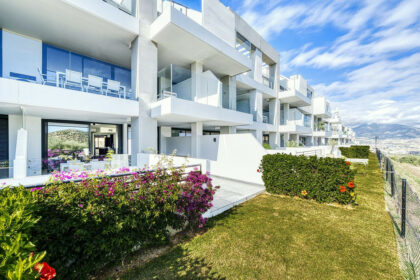 185b059e011778a664ec8b641059ebd8 - 33