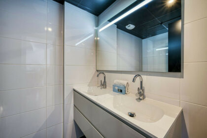 185b059e011778a664ec8b641059ebd8 - 43