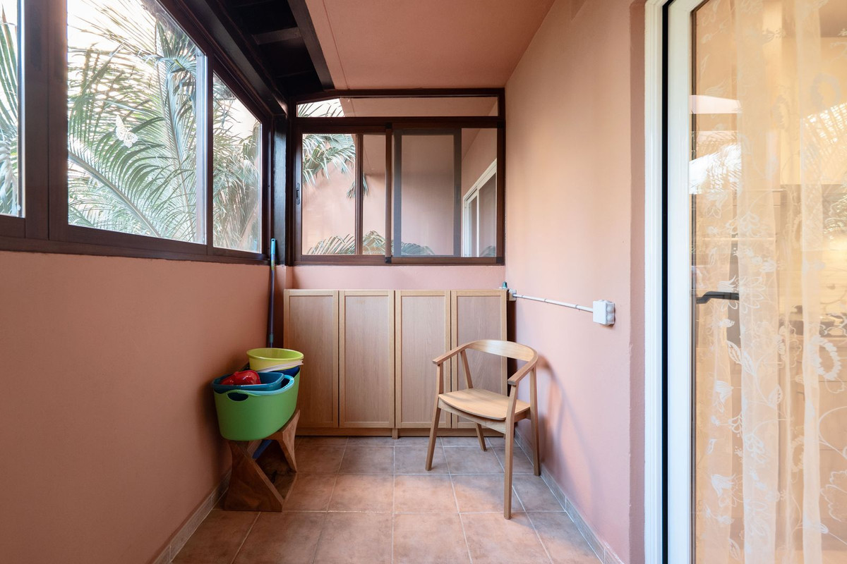 1889a06e45bc5896f9a64e926d88a3c6 - 19