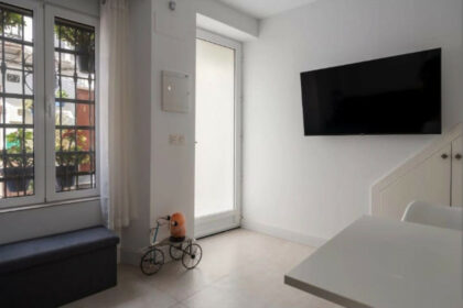 18d5906bfbc24d4e2fb2f243b3d76189 - 4