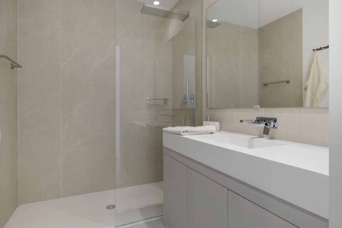 1937474d865711c12c66e27259db6885 - 14