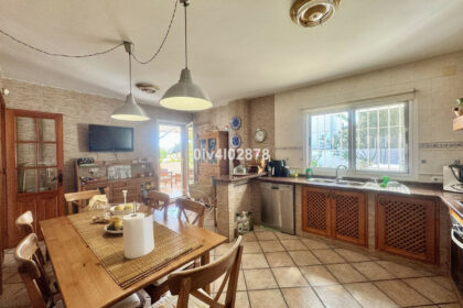 194095bf77525de8f1ad0e2b36f9be1c - 10