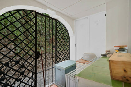 194f9e5f881fdc8dd8c1fe7ce19090ee - 16