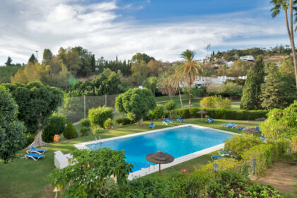 194f9e5f881fdc8dd8c1fe7ce19090ee - 17