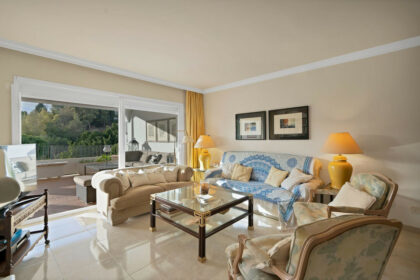 194f9e5f881fdc8dd8c1fe7ce19090ee - 2