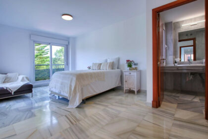 19729e0942d992dffb1c523687d022c4 - 10