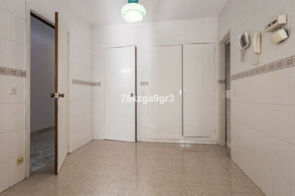 19772ab6b1be0fecfd994f4c92fb2e99 - 11