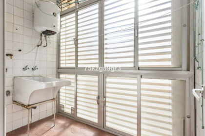 19772ab6b1be0fecfd994f4c92fb2e99 - 9