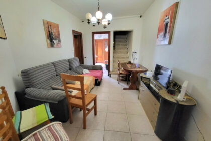 19f725b482b2b8eefcfd1781421f5be5 - 2