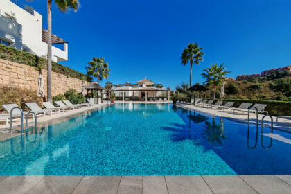 1a1a6f22a621ff06dc4f1ba988bbb903 - 35