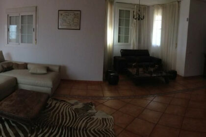 1a5b2e2c7309fbe367c0d4805740ff37 - 1