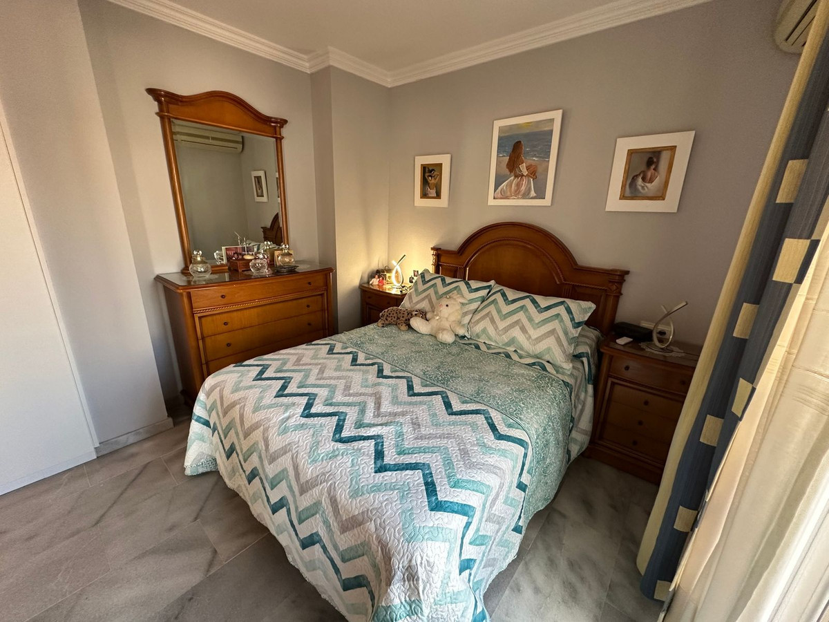 1a7cb35af3d57f4cb0956d1dfb3caa05 - 13