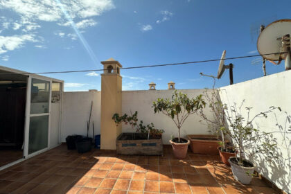 1a7cb35af3d57f4cb0956d1dfb3caa05 - 3