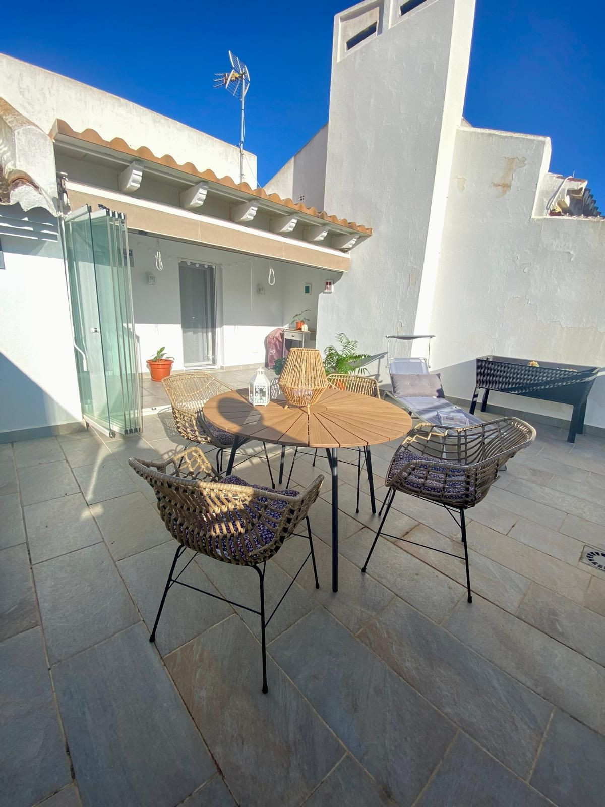 1acc2c837937a581b11b95baa5161b10 - 2