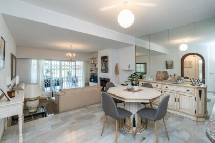 1ad63e0ffca2d1bdd5a3608611a43156 - 12