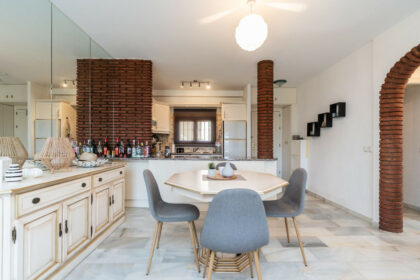 1ad63e0ffca2d1bdd5a3608611a43156 - 9