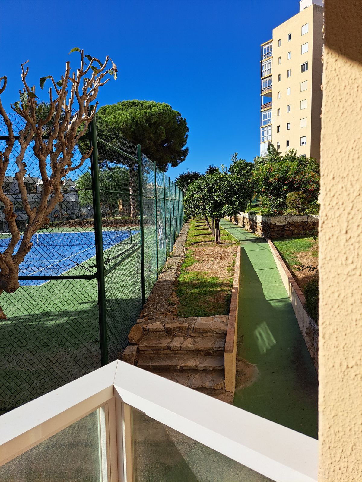 1b02fa93eaf51cfb1a8289f6d9cce01f - 13