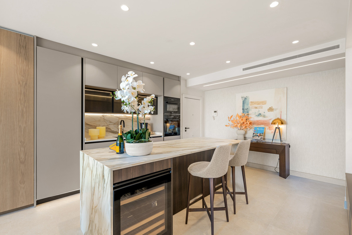 1b7af44f9bd55f42cdf55113c18e0761 - 14