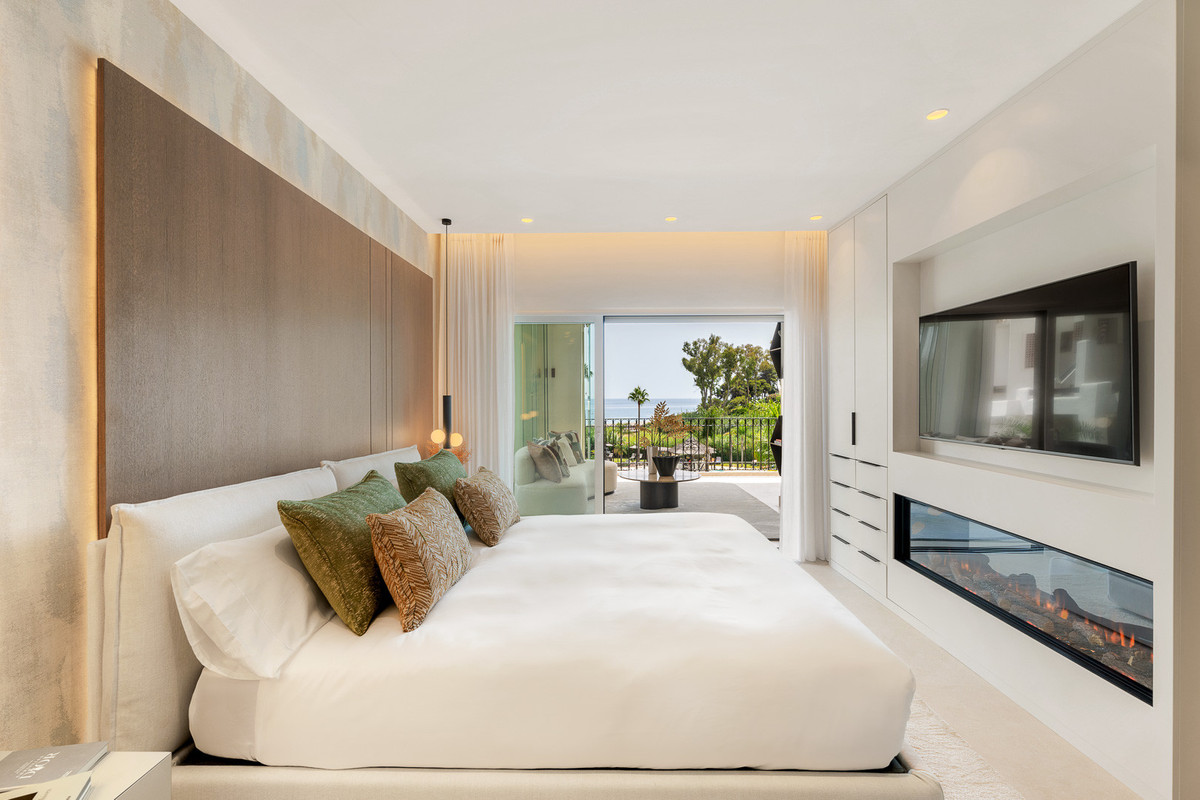 1b7af44f9bd55f42cdf55113c18e0761 - 17