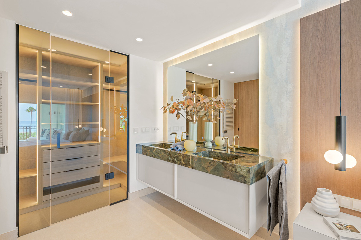 1b7af44f9bd55f42cdf55113c18e0761 - 20