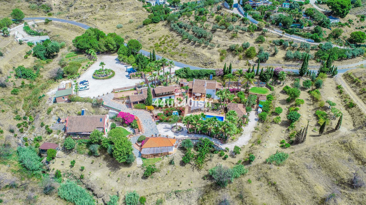 1bab596519f73018b0dddddaa0bf117e - 3