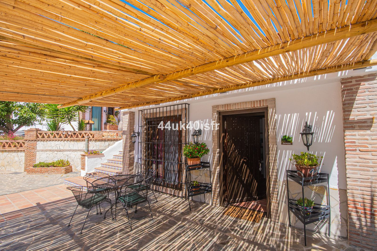 1bab596519f73018b0dddddaa0bf117e - 40