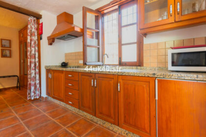 1bab596519f73018b0dddddaa0bf117e - 44