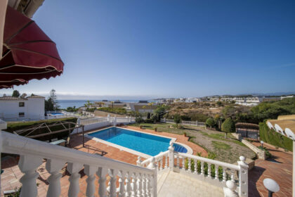 1bd1b7d353e5ea06c70ed6184778cd01 - 27